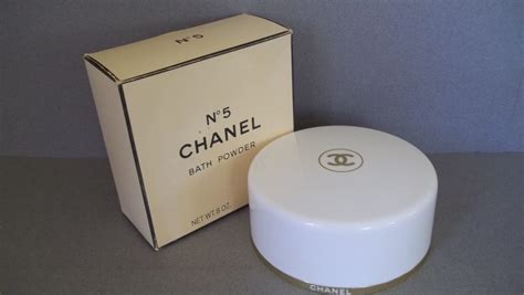 chanel dusting powder no 5.